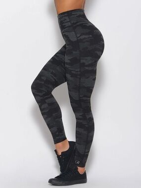 Bombshell Sportswear Black & Charcoal Camo High-Waist Seamless Leggings